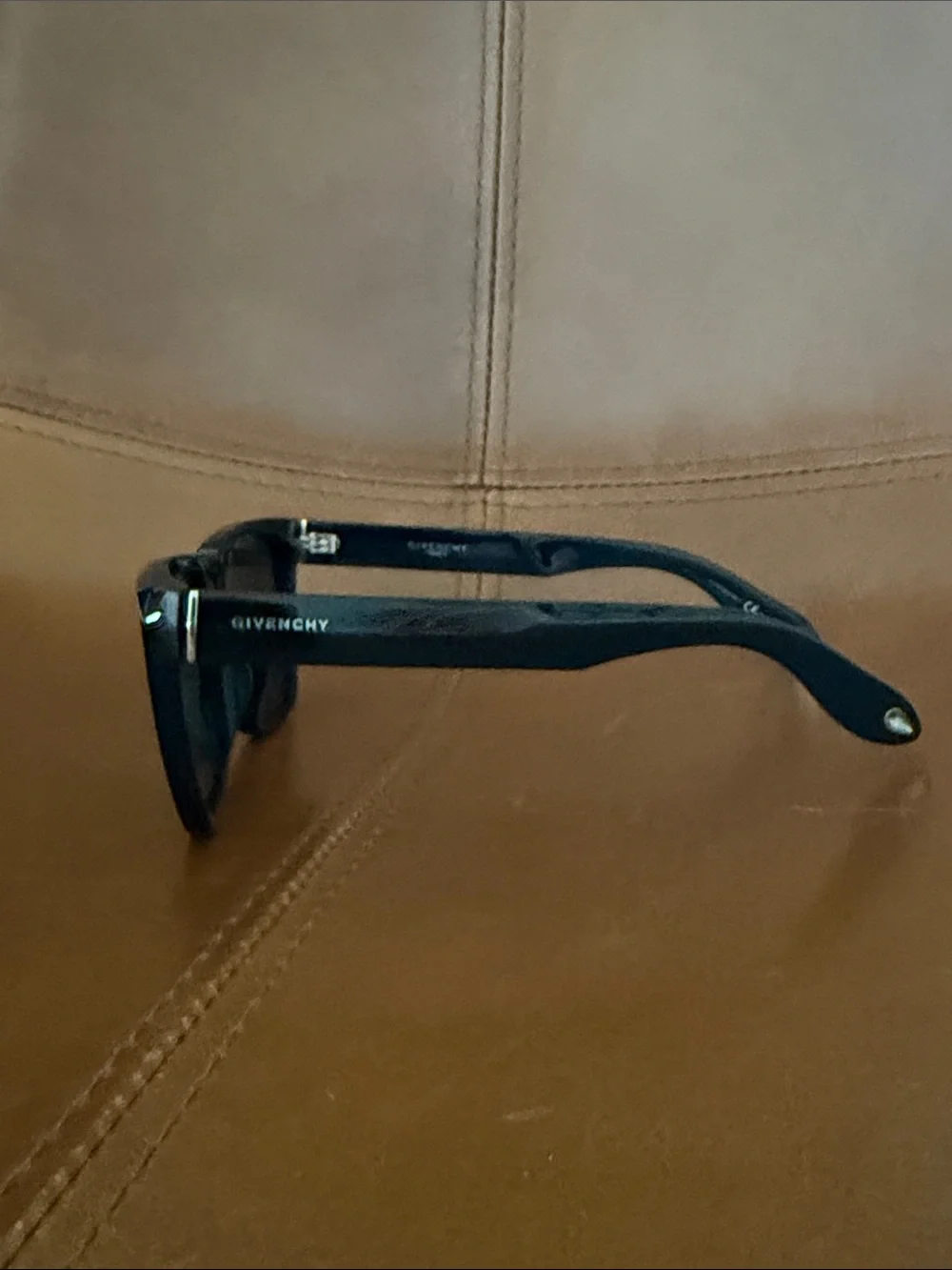 Givenchy detailing sunglasses